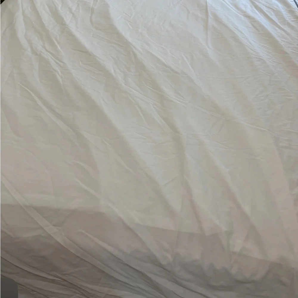 Garnet Hill King Embroidered Wrinkle Resistant Sateen Duvet Cover White Blue